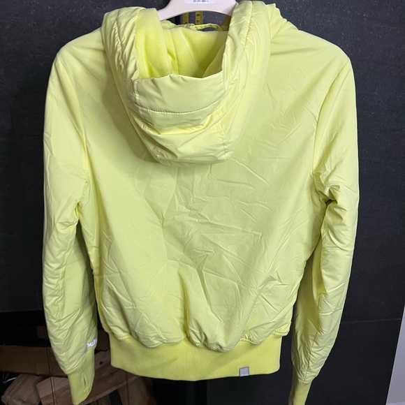 Bench One Timer Jacket Size Medium - Picture 7 of 10